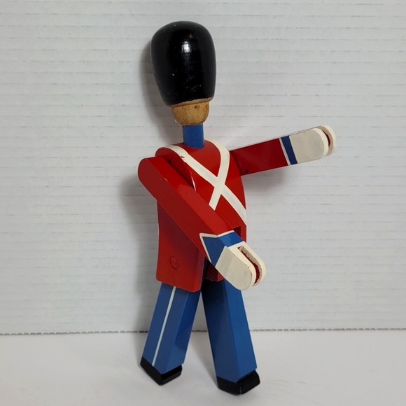 Kay Bojesen Denmark Red and Blue Wooden Toy Soldier 8.5 inches Vintage 1950s - Picture 6 of 9